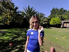 VR masarap kumain ng puke Petite Chloe Temple Hard Fucked By New Coach
