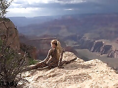 Contortion Performance On Grand Canyon - Watch4Fetish