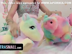 Petite Innocent Teen Introduced On Big pakstni six Toys &gets A Sex-ed Lesson On Pornhd