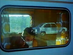 Auto-stoppeuses en chaleur 1978 - Scene 3 massage drug drink Lahaie