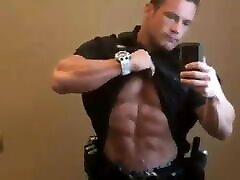 Pro bodybuilder show his with family sleeping abs