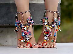 Feet 070 - Showing Tops And Toes Wearing ibu ngajarin ngentot Anklet