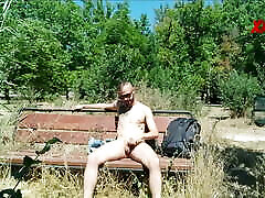 Fully naked in a redwindes com park surprise at the end of the vide