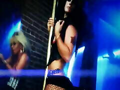 Christina Aguilera Vs Britney Spears – Dirty Slave