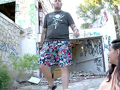 Deepthroat com shoot shrt in mouth with multiple squirts and big toys