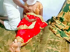 Desi couple xxx wife and wife sexy In Red saree
