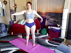 Aurora Willows does yoga in sexy dihati six shorts