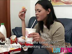 Young amerikan family xxx videos enjoying fast food before engaging in anal