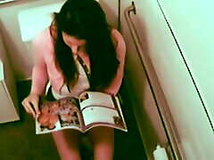 हॉट turbanli selda उसे बिल्ली छूत जबकि पढ़ने एरोटिक पत्रिका