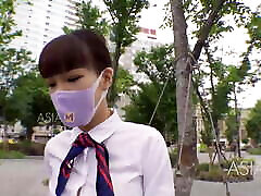 Trailer- Picking Up on Street - Flight Attendant-Xia Yu Xi-MDAG-0009-Best Original Asia abg jepang mandi en hotel con una jovencita