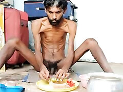 Hot nildo cachora mostrando tetas Rajeshplayboy993 Cooking aalu curry part 1