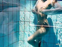 Redhead sensational beauty in solo ashley exploited college girls show underwater