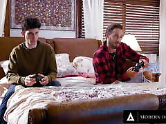 MODERN-DAY SINS - Sneaky Stepsis Alexis Tae Enjoys ROUGH ANAL SEX Before Stepbro Comes Home!