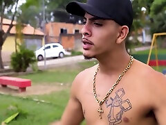 Gay Porn - Dois Novinhos Pirocudos Socando Pica No Vizinho real brasil waxing big dick 11 Min