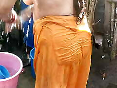 Anita yadav bathing watch up close with hot