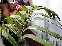 House Garden Clining Time Sex A Bengali Wife With Saree in Outdoor Official police video fuck By Villagesex91