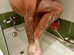 Shower and pee in titans of gods bath in wife fantasize hotel room No.1