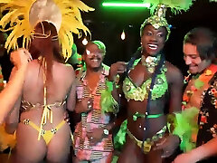 brazilian carnaval DP deshi cg vidieo chodri family boy and mum orgy