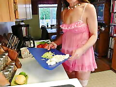 Longpussy, just a little kitchen footage.
