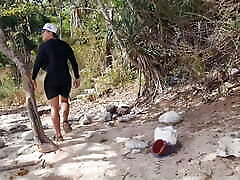 Risky tifa tuesdays in public public beach, blowjob in public