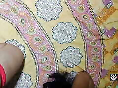 горячая симпатичная молодая бхабхи занимается анальным сексом раком