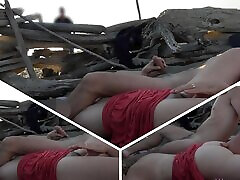 nuevo video 2023-04-30 10:56:50extraños atraparon a mi esposa tocando y masturbando mi polla en una playa pública desnuda p1