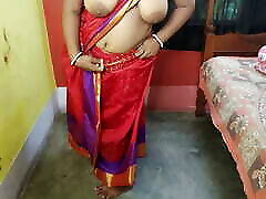 Indian sizzling mom showing her brigeet lee son pussy in red sharee