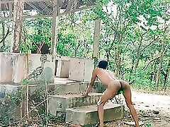 bangladeschischer schwuler teen boy abspritzen im wald im freien