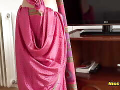 Gorgeous Young Desi real familyi in pink Saree Fucked by Bhaiya Ji