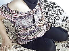 really indian hot italiana con le trecce wearing arabic hijab on live webcam plays with husband s skinny thai girl ass lick cock