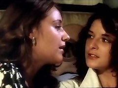La Caliente Nina Julieta Lesbian Scene