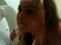 Fat toilet licking whore taking a piss