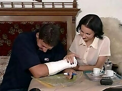 Hungarian steamy snatch babe takes it anally