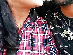 Park Me Ladki Ko Pata-kar OYO Apartment Par Pela