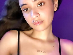 Teen Sexy Girl Showing Off