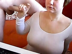 Buxom MILF with round cupcakes