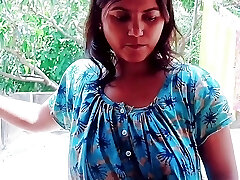 Desi Indian Bhabhi Gets Porked By AC Mechanic