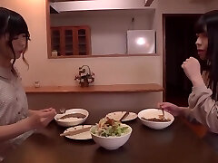 Nvh-025 Reunion Transgender Princess Girly-girl I Can Be Myself In Front Of You Ritsukomori/tsukusuzeru