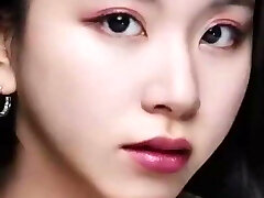 Chaeyoung's Bukkake-Prepped Close-Up