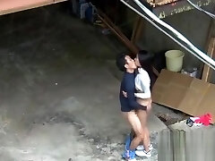 Babe On The Beach Pleases Her Guy By Sucking His Manhood