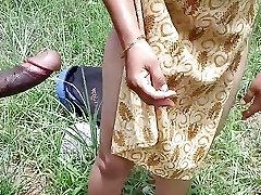 Desi School girl outdoor hindi sex - viral mms