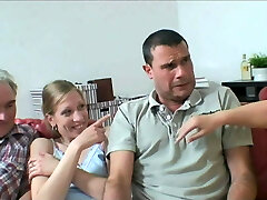 sesso con tutta la famiglia!