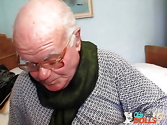 Beautiful caregiver Sarah Star fucked by cunning aged grandpa Mireck