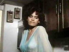 هرگز خواب به تنهایی