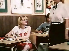 Lehrer zeigt ihre Schüler über Romp (Ficken Lektion)