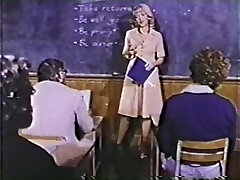 Peepshow Loops 319 70s and 80s - Scene Three