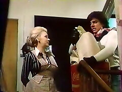 Lusty blondie housewife gets fucked upskirt in the kitchen