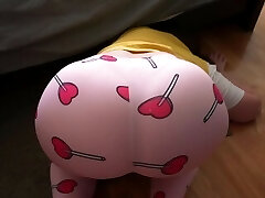 Step Sister Stuck And Asked Step Brutha To Help