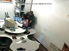 Bored Office Chick Screwed - WWW.FAPPLER.COM