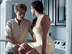 Beautiful babysitter Karlee Greys dirty panties